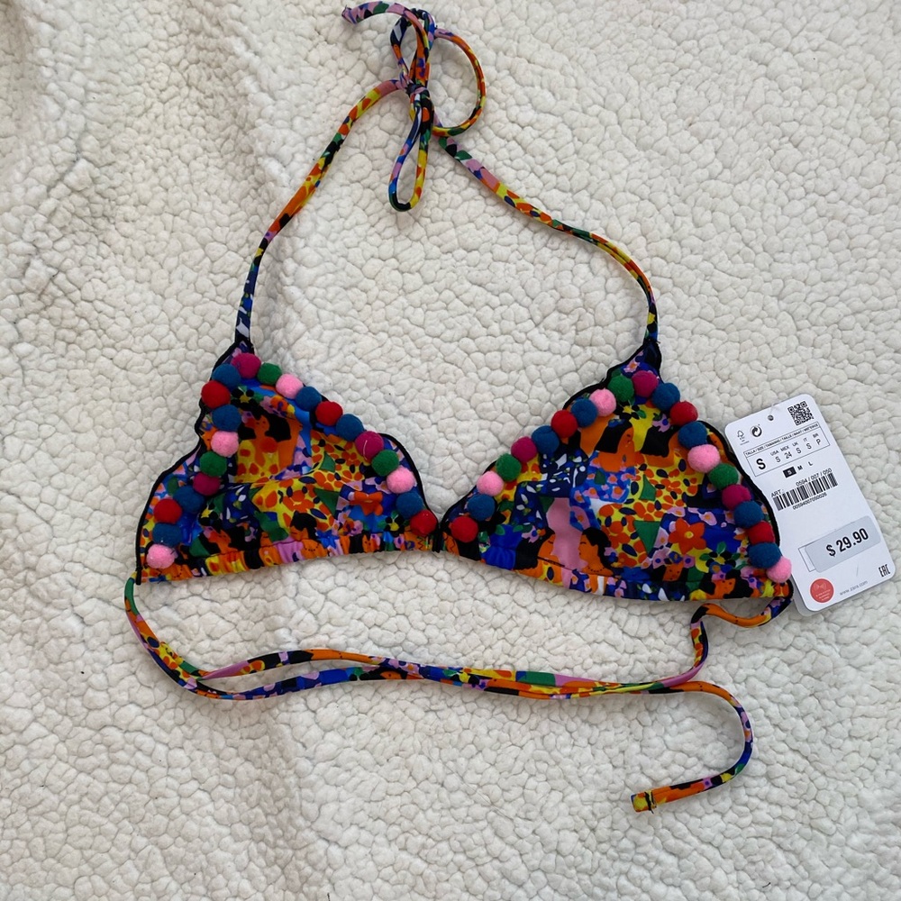 NWT! Zara printed bikini top size SMALL